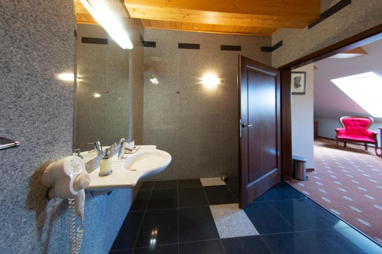 Hotel Hradna Brana 브라티슬라바 외부 사진